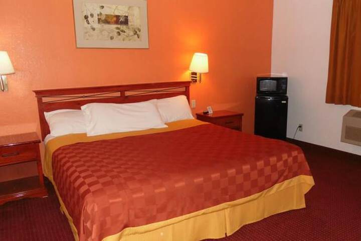 Room 5 of 14