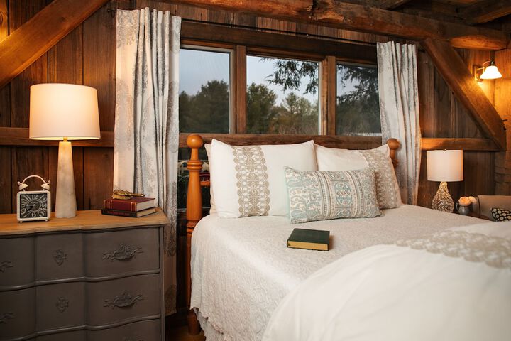 The Mast Farm Inn