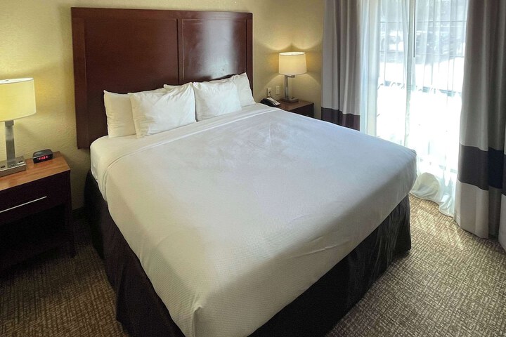 Room 14 of 35