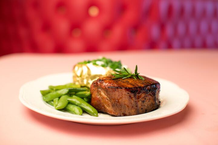 Dining 426 of 461