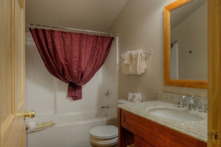 Room 82 of 160