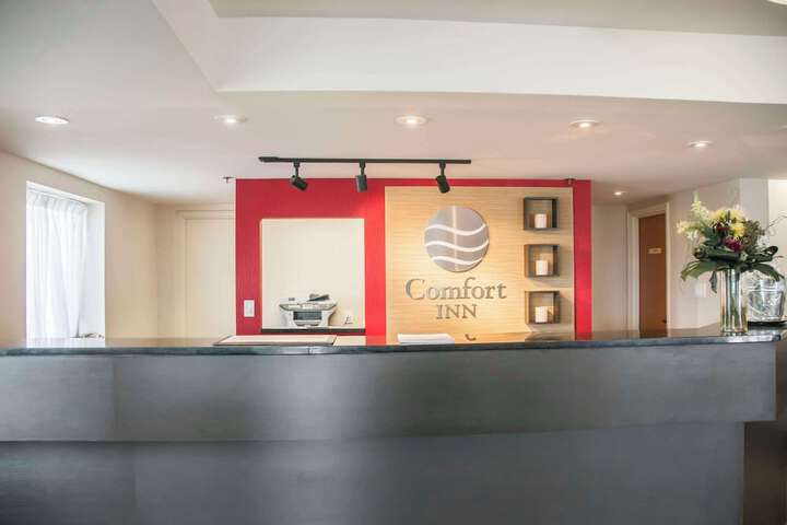 Hotel Interior 10 of 37