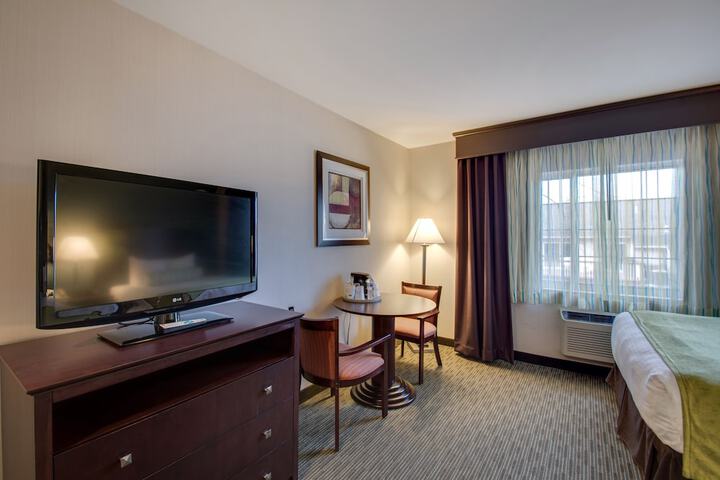 Room 19 of 37