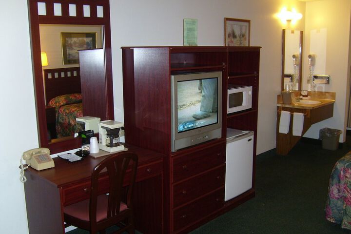 Shanico Inn