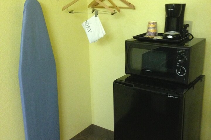 Room 13 of 39