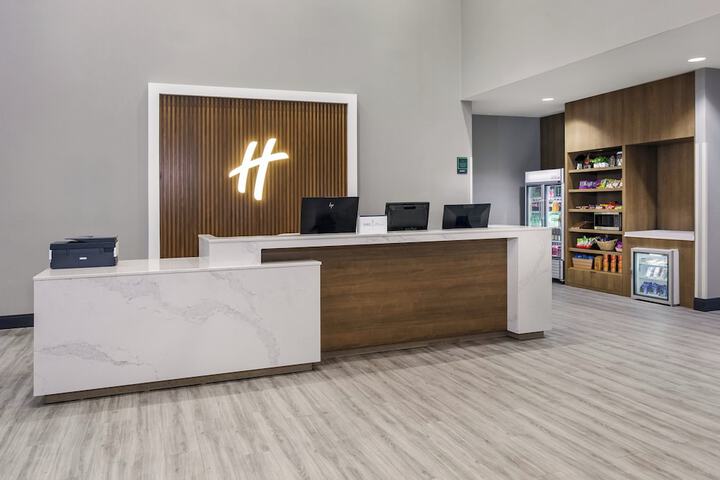 Holiday Inn Quincy East by IHG