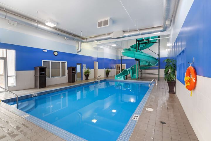 Pool 4 of 39