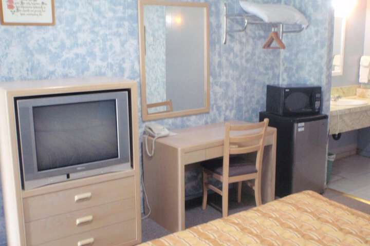 Room 22 of 43