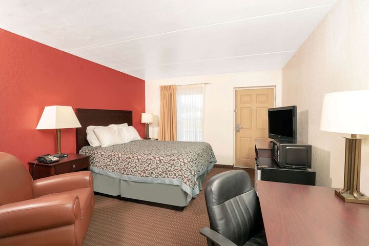 Days Inn by Wyndham Cave City