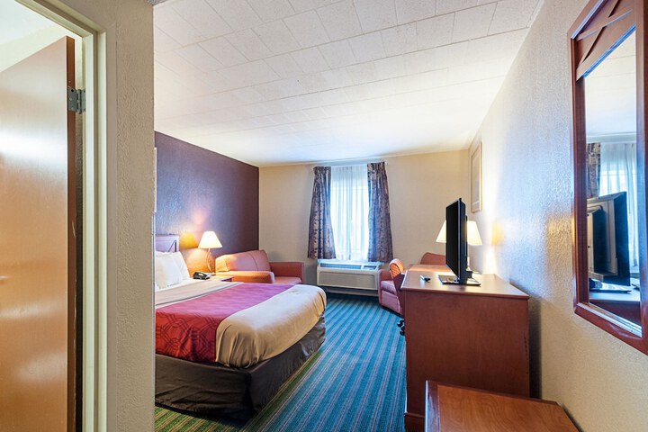 Room 21 of 38