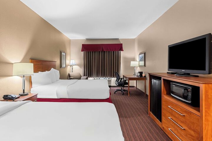 Room 33 of 39