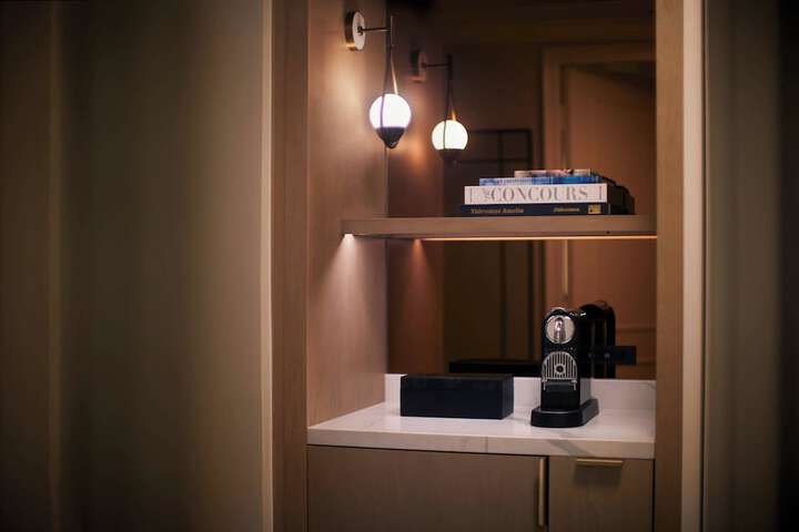 Room 37 of 82