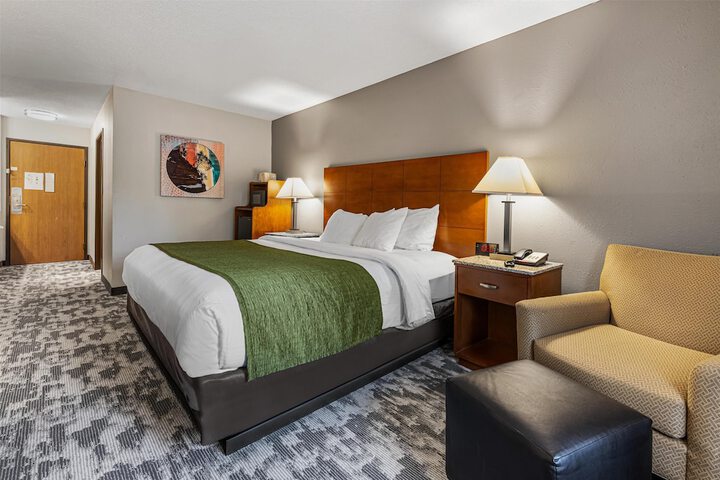 Best Western Ambassador Inn & Suites