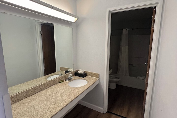 Room 19 of 50
