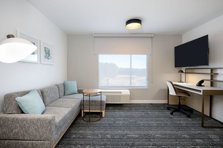 Room 32 of 45