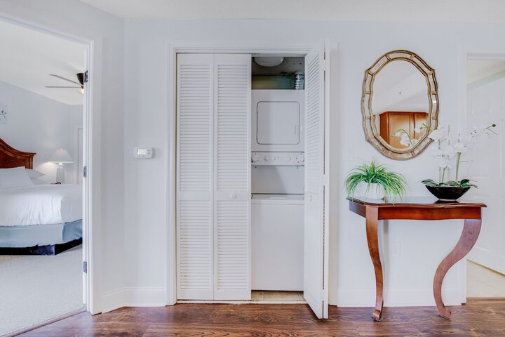 Room 73 of 119