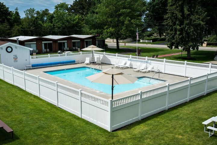 Naders Motel & Suites