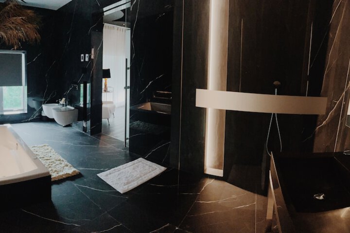 Room 25 of 54