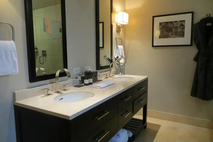 FALLON HOTEL