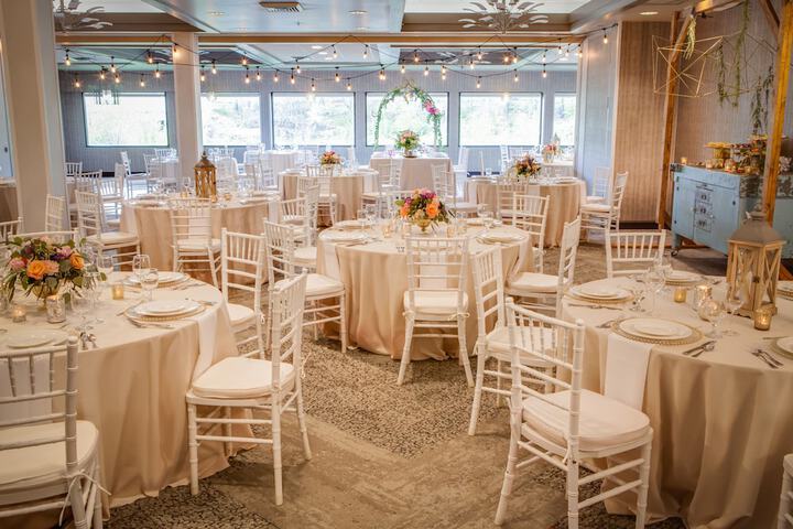 Ballroom/Hall 46 of 50