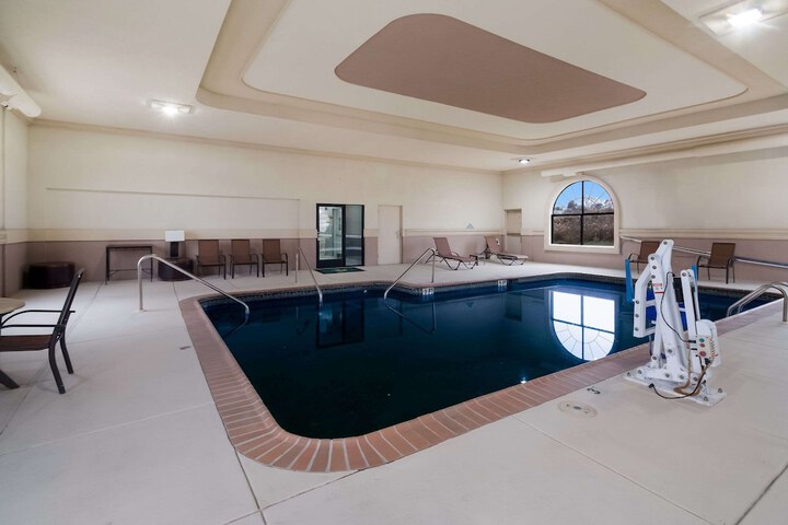 Pool 6 of 45