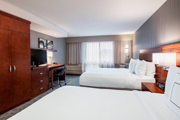 Room 21 of 36