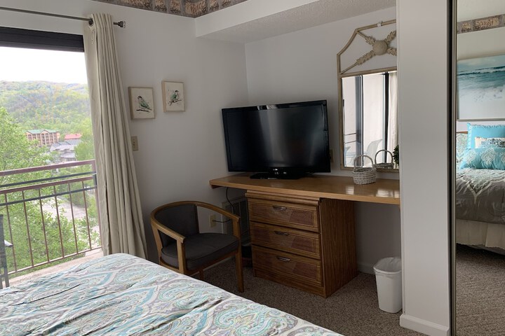 Room 100 of 188