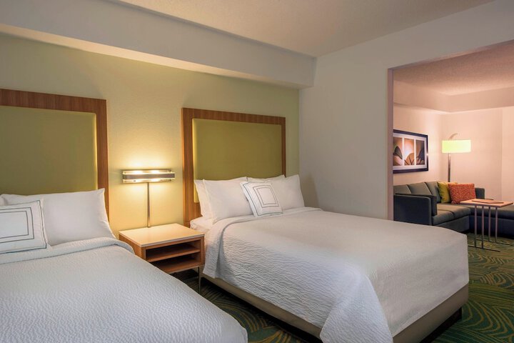 Room 12 of 21