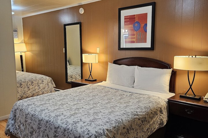 Room 32 of 41
