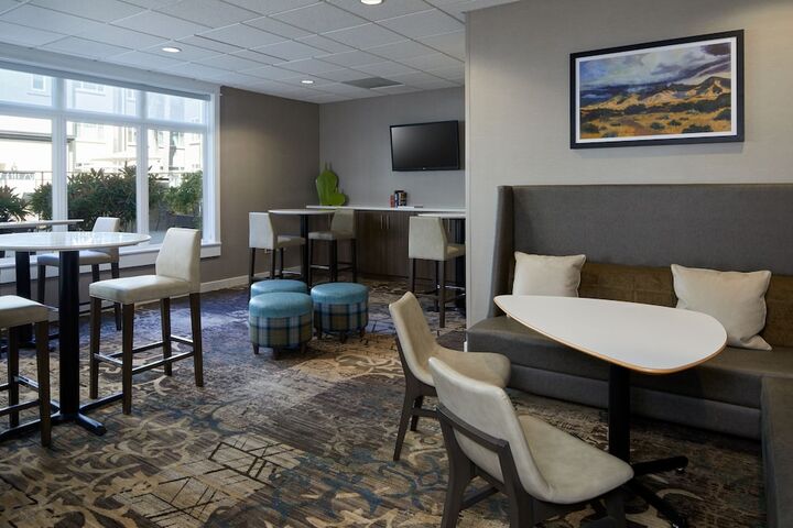 Hotel Interior 9 of 32