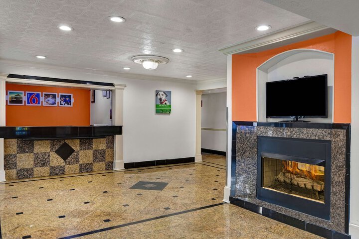 Hotel Interior 7 of 25