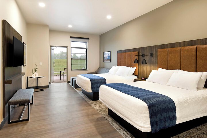 Clubhouse Hotel Suites Sioux Falls