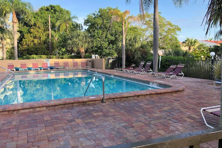 Captiva Beach Resort