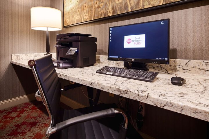 Best Western Plus Stevens County Inn