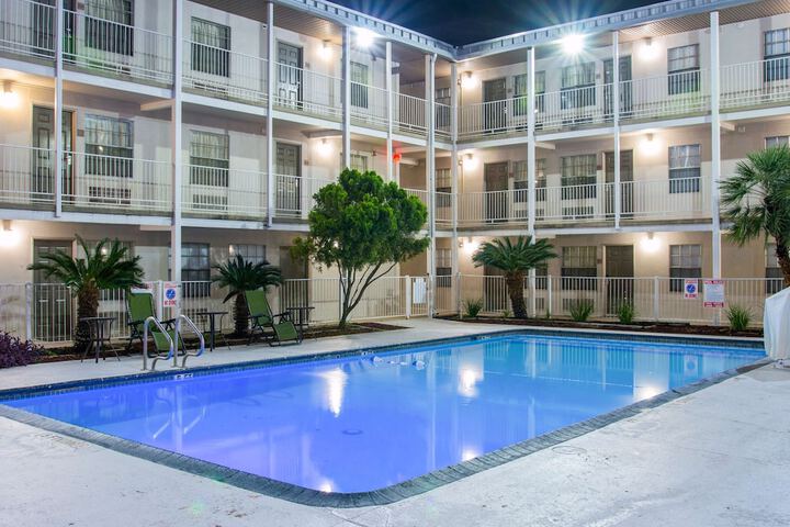 Pool 3 of 34