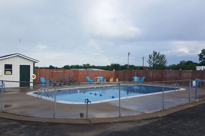 Pool 11 of 72