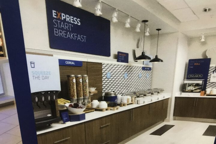 Breakfast/Coffee Service 53 of 57