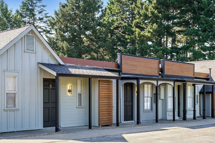 Mendo Bungalow