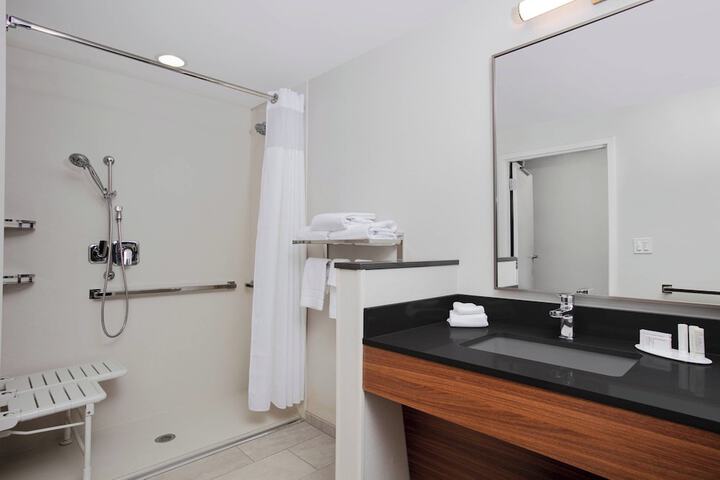 Fairfield Inn & Suites by Marriott Lebanon near Expo Center