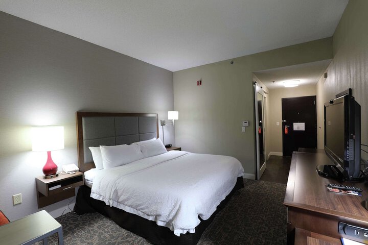 Room 21 of 35