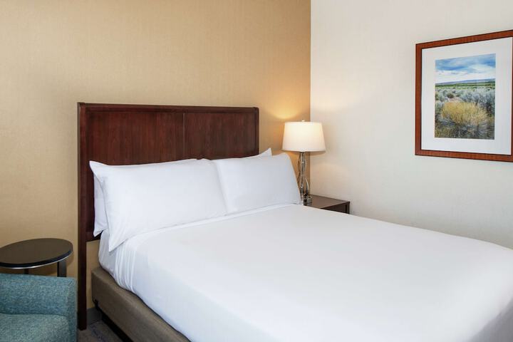 Room 44 of 116