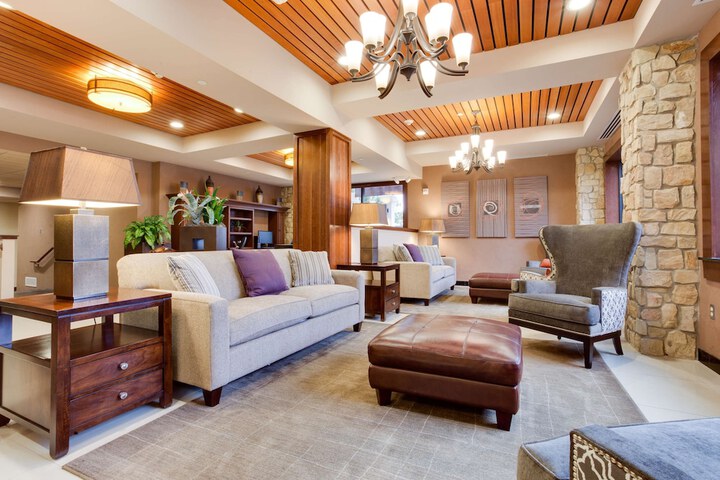 Hotel Interior 11 of 63