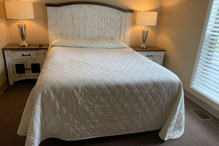 Room 100 of 113