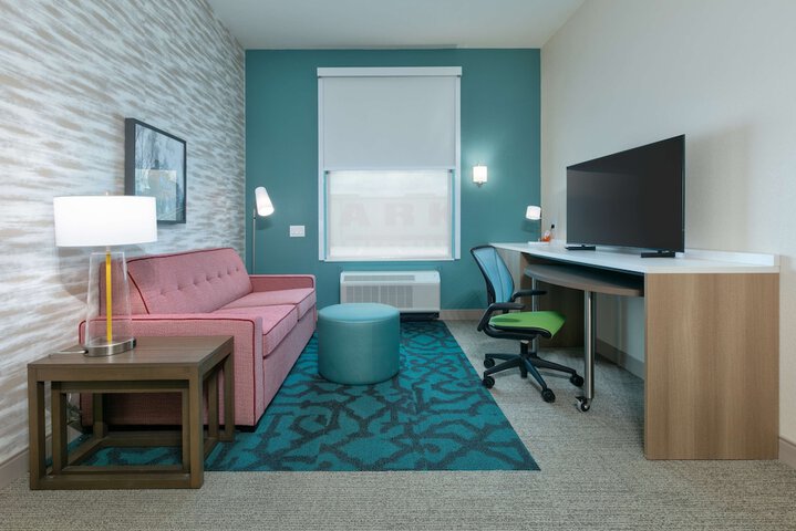 Room 12 of 32