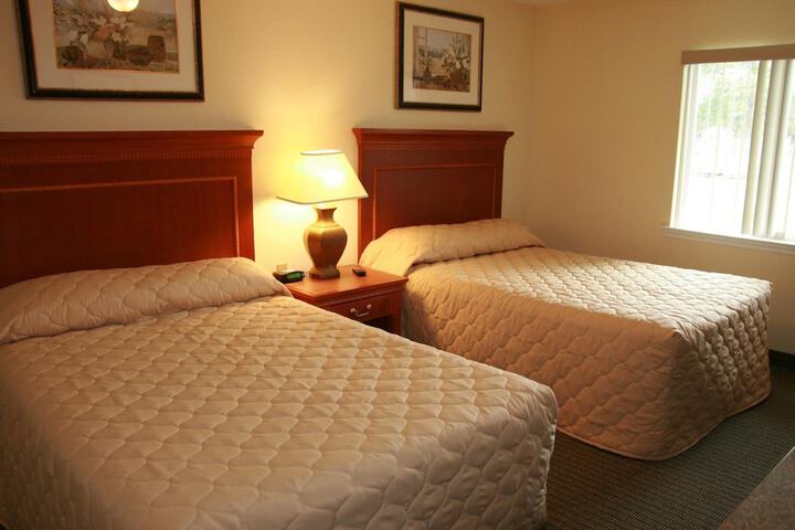 Room 17 of 38