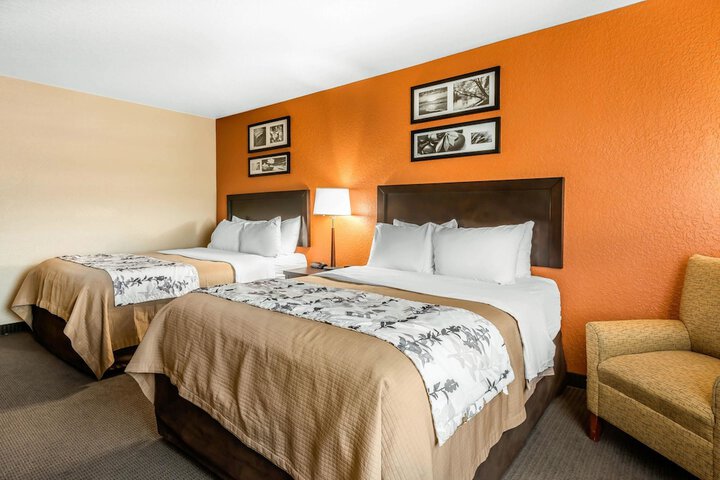 Room 21 of 52
