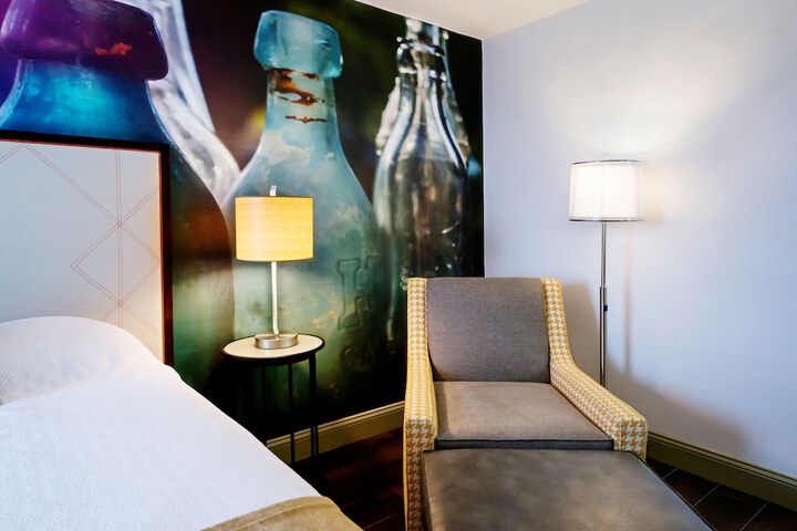 Hotel Indigo Savannah Historic District by IHG