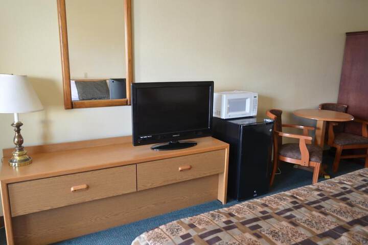 Room 15 of 36