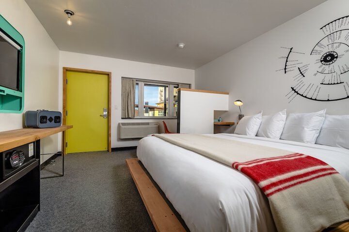 Room 22 of 56