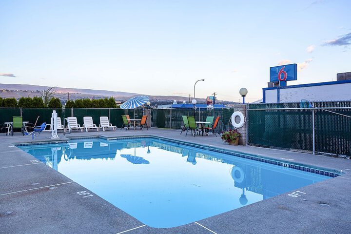 Pool 5 of 27